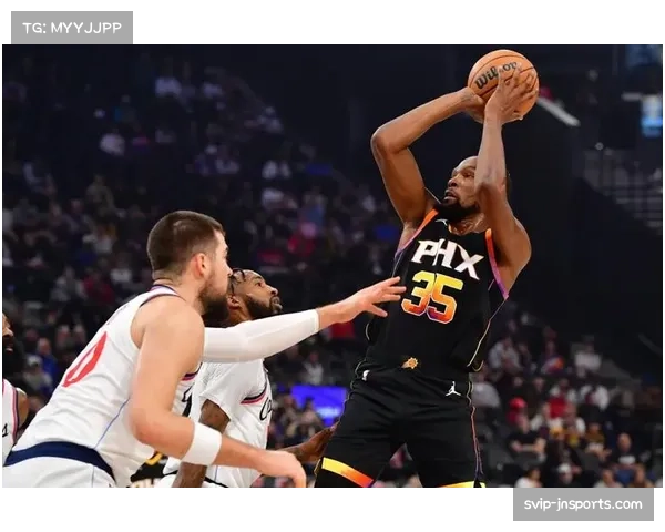 太阳三节领先二十一分险胜独行侠终结两连败