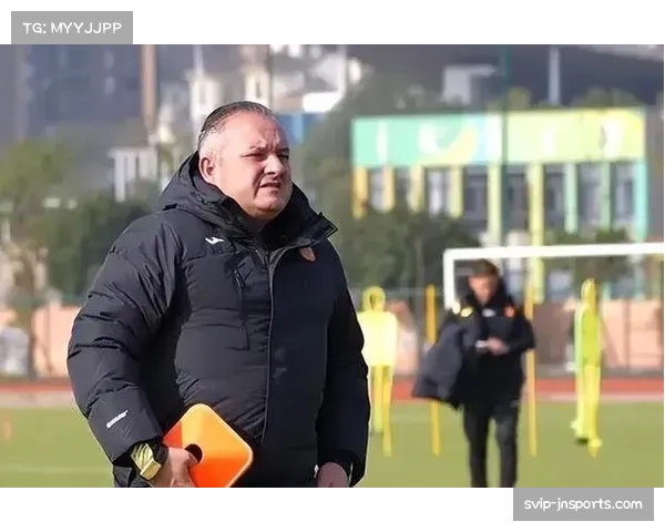 重庆铜梁龙战术纪律性出色 刘建业防守体系构建初见成效